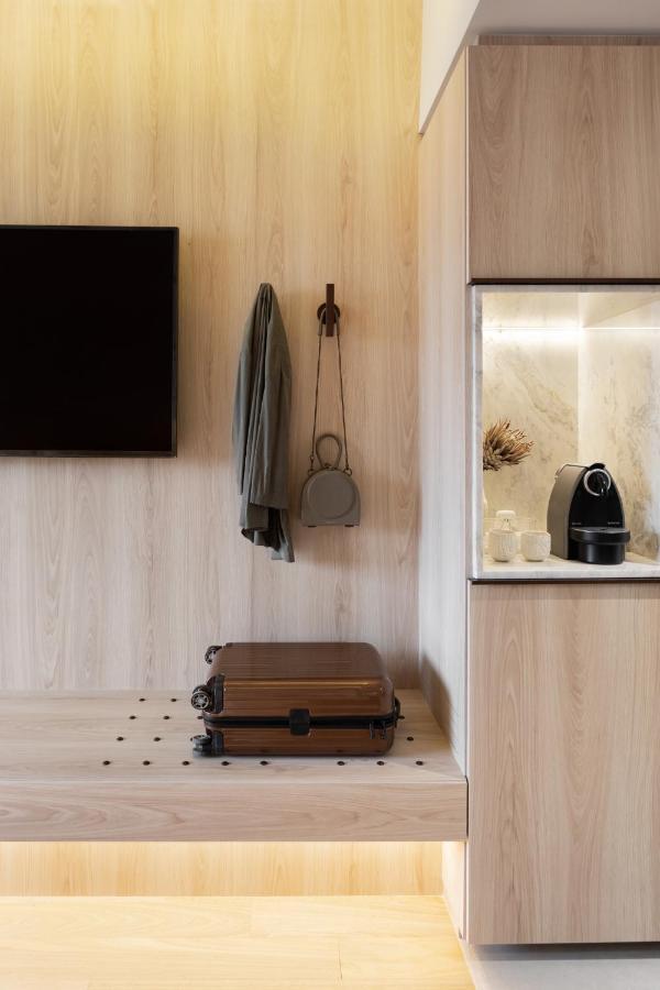 Qoya Hotel Curitiba, Curio Collection By Hilton 外观 照片 A wall mounted coat hook