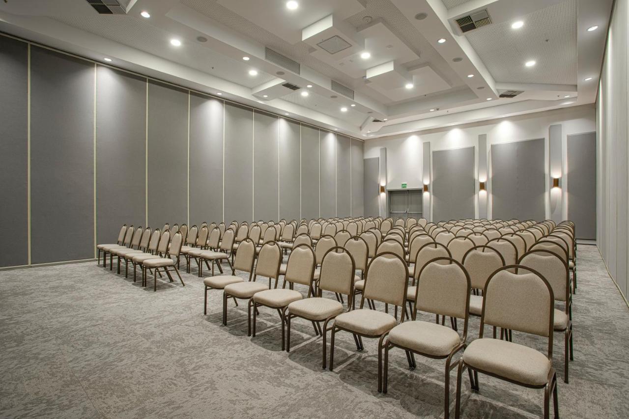 Qoya Hotel Curitiba, Curio Collection By Hilton 外观 照片 The ballroom