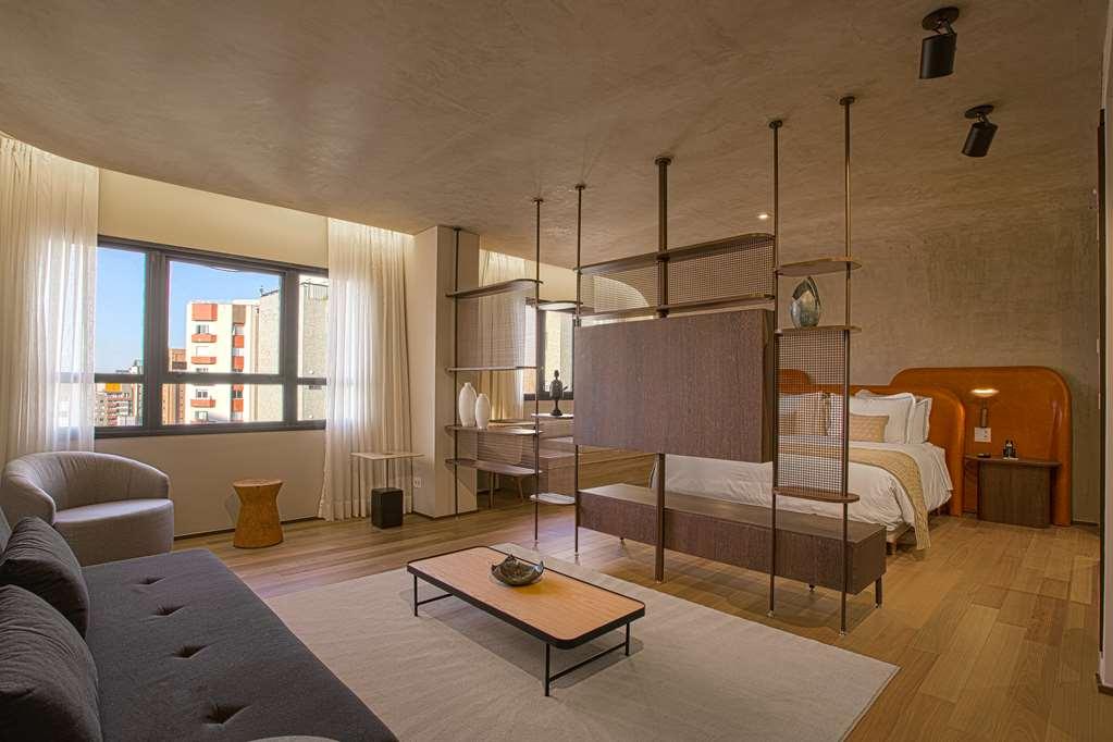 Qoya Hotel Curitiba, Curio Collection By Hilton 客房 照片 A room at the hotel