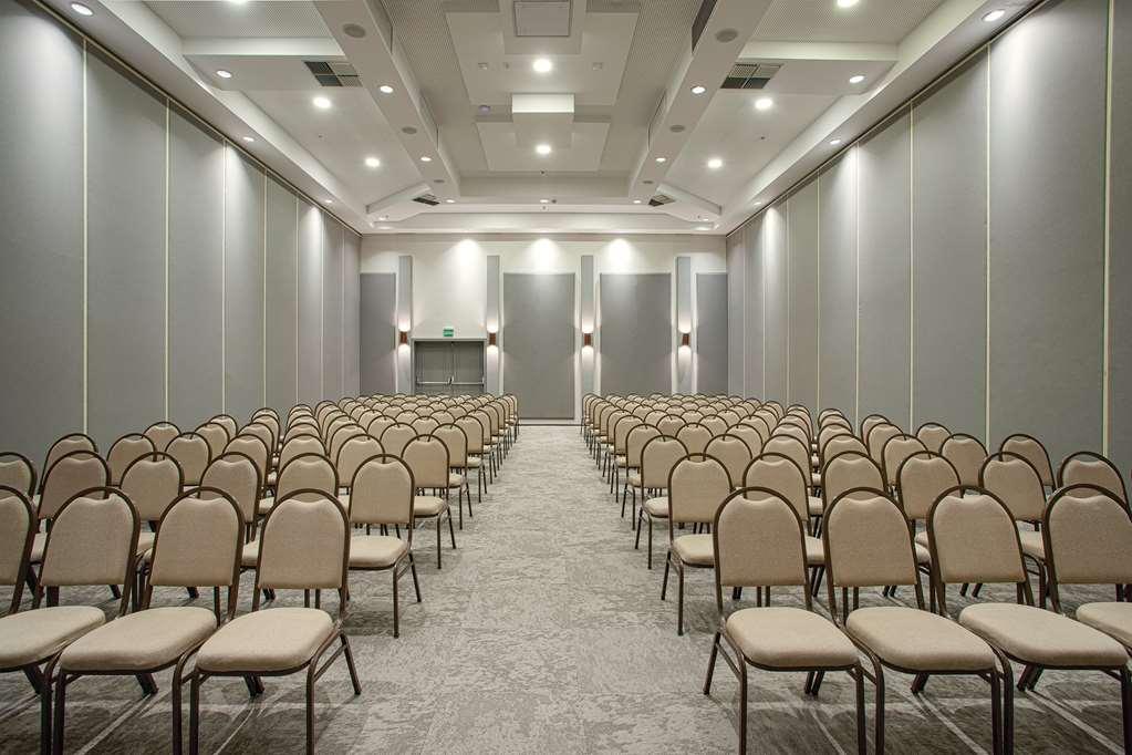 Qoya Hotel Curitiba, Curio Collection By Hilton 设施 照片 The ballroom